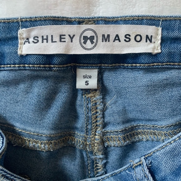 Ashley Mason cropped jeans - Picture 3 of 3